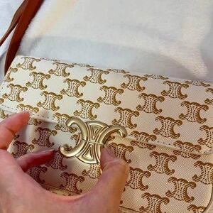 White Purse shoulder bag